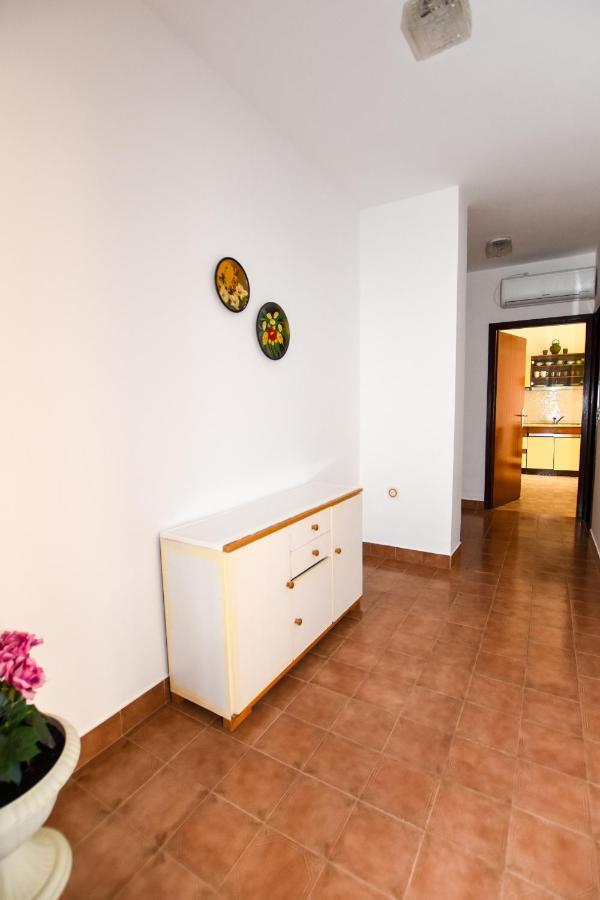 Apartments With A Parking Space Pag - 11358 Паг Екстериор снимка