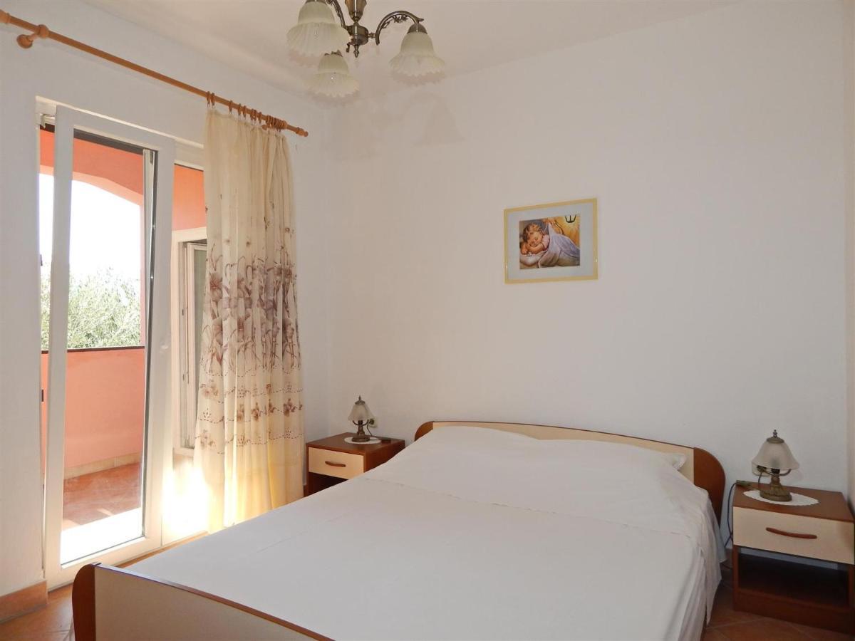 Apartments With A Parking Space Pag - 11358 Паг Екстериор снимка