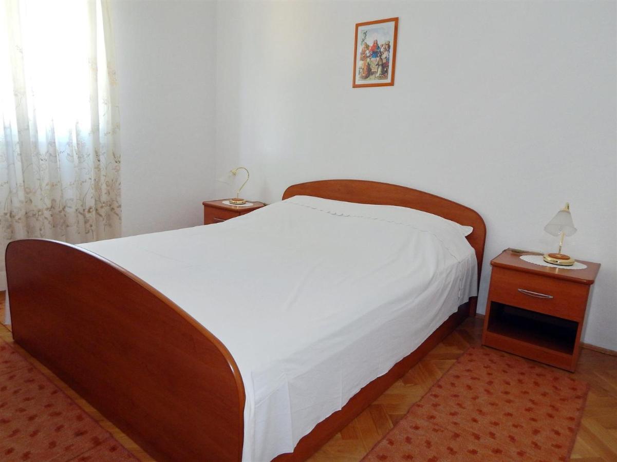 Apartments With A Parking Space Pag - 11358 Паг Екстериор снимка